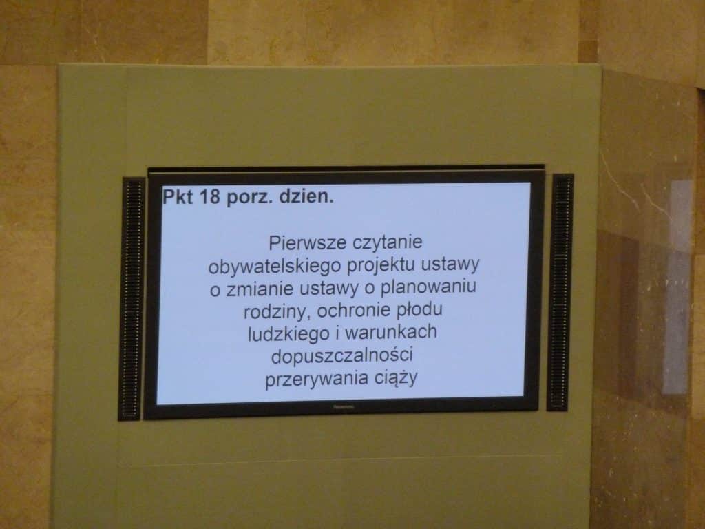 ekran sejm pierwsze czytanie projekt ustawy o ochronie zycia